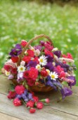 Spring Basket Flowers G117