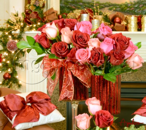 Christmas Red Rose Arrangementjpg