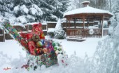 4744-Gazebo and Christmas Presents on Snow